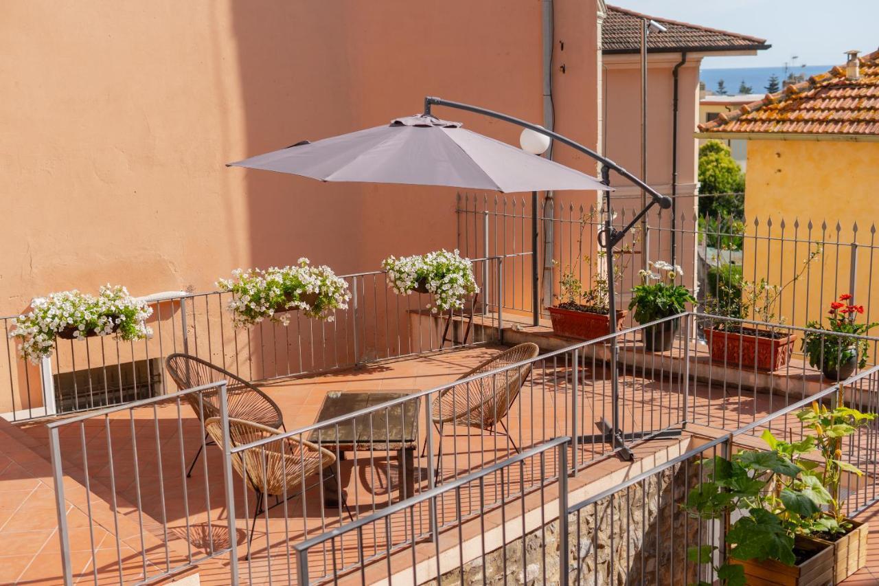 Hotel Officine Bordighera Extérieur photo